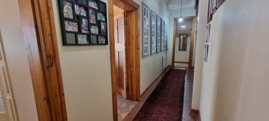 5 Bedroom Property for Sale in Waverley Free State
